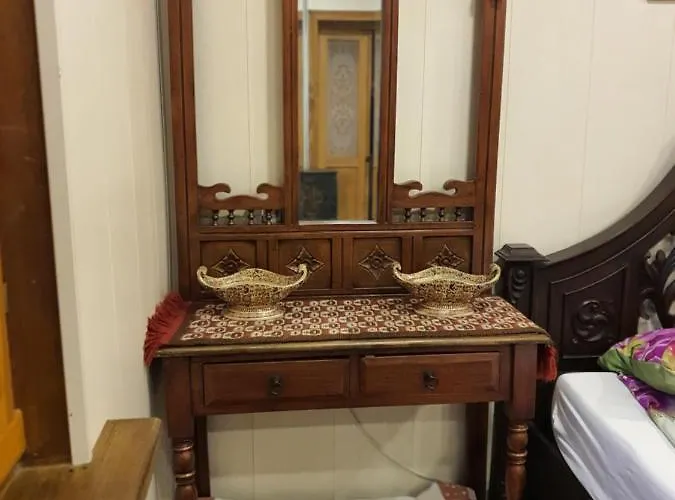 Pas Birute Guest house *